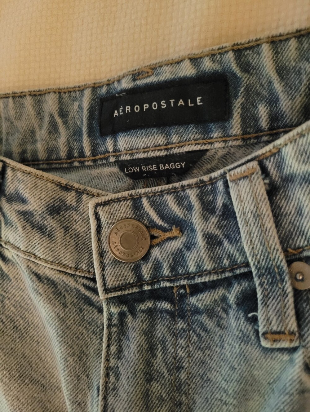 Aeropostale Women's Light Blue Low Rise Baggy Denim Jeans